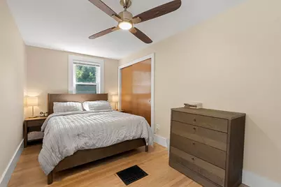 25 Wonderland Ave, Saugus, MA 01906 - Photo 16