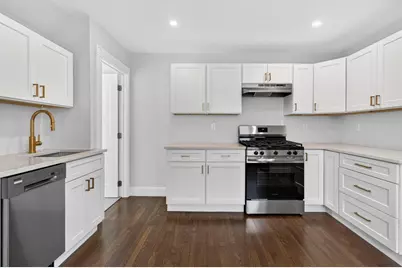 21 Dunlap St #3, Salem, MA 01970 - Photo 4