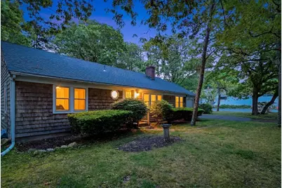 762 W Yarmouth, Yarmouth, MA 02675 - Photo 16