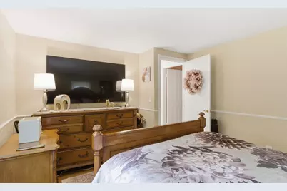 762 W Yarmouth, Yarmouth, MA 02675 - Photo 8