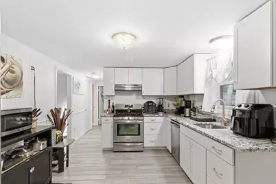 762 W Yarmouth, Yarmouth, MA 02675 - Photo 4