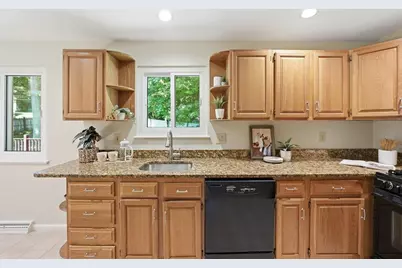 379 Singletary Lane, Framingham, MA 01702 - Photo 14