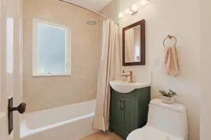 1536 Centre St, Boston, MA 02131 - Photo 30