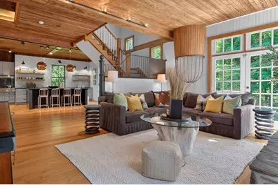 47 Longfellow Rd, Wellesley, MA 02481 - Photo 10