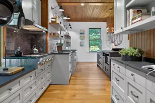 47 Longfellow Rd, Wellesley, MA 02481 - Photo 18