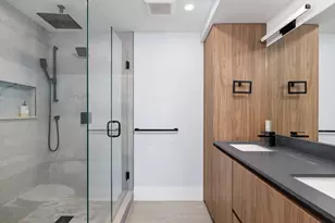 322 Bunker Hill St, Boston, MA 02129 - Photo 6