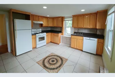 77 Hudson St #2, Marlborough, MA 01752 - Photo 2