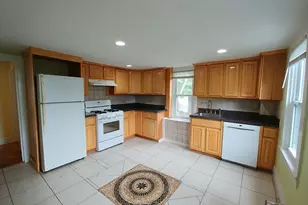 77 Hudson St, Marlborough, MA 01752 - Photo 2