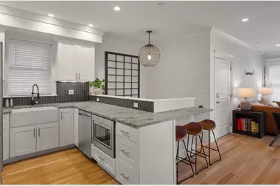8 Manley St #1, Boston, MA 02122 - Photo 4