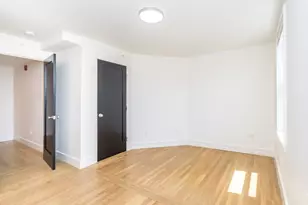 92 Brown St, Waltham, MA 02453 - Photo 16
