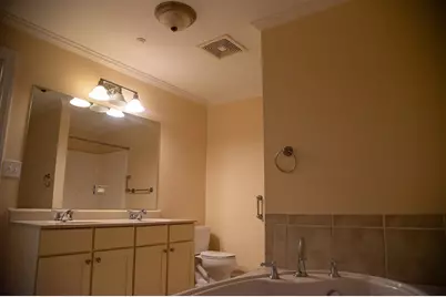 8 Crowninshield St #210, Peabody, MA 01960 - Photo 14