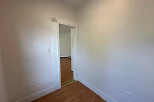 39 Louis St, Chelsea, MA 02150 - Photo 8