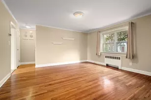 19 Alton Ct, Brookline, MA 02446 - Photo 4