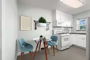 19 Alton Ct, Brookline, MA 02446 - Photo 6
