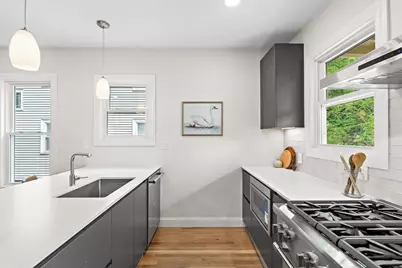 12 Foskett St #1, Somerville, MA 02144 - Photo 8