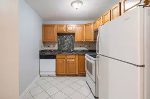 9 Weld St, Framingham, MA 01702 - Photo 6