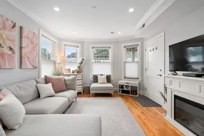 652 Hyde Park Ave. #2R, Boston, MA 02131 - Photo 2