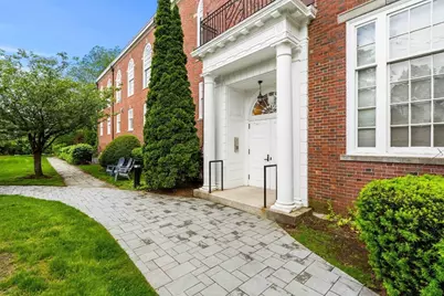 391 Walnut St #5, Newton, MA 02460 - Photo 18