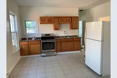 128 Austin St, Worcester, MA 01609 - Photo 12
