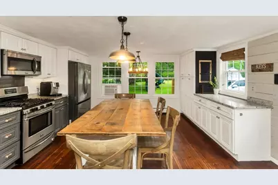 20 Worcester St, Grafton, MA 01519 - Photo 8