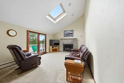 12 Thomas Cir, Stoneham, MA 02180 - Photo 14