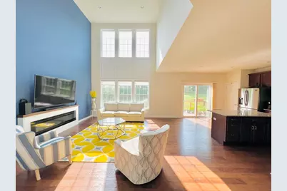 22 Holly Trl #22, Hopkinton, MA 01748 - Photo 2
