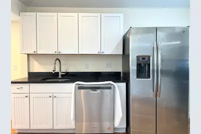 82 Edwards St #N/A, Quincy, MA 02169 - Photo 2