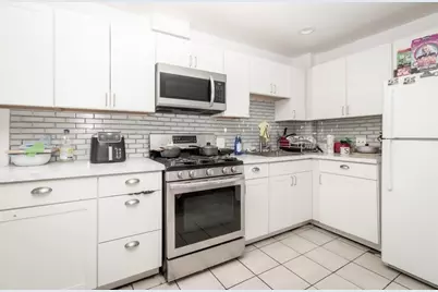 927 Broadway, Chelsea, MA 02150 - Photo 18