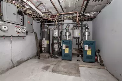 927 Broadway, Chelsea, MA 02150 - Photo 32
