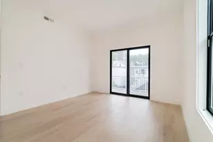 387 Norfolk St, Cambridge, MA 02139 - Photo 8