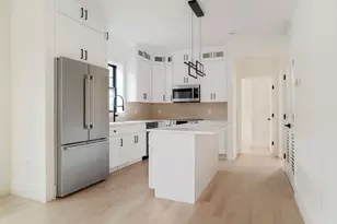 387 Norfolk St, Cambridge, MA 02139 - Photo 2