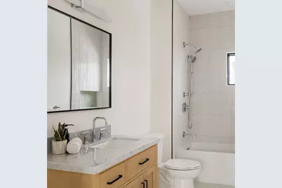 387 Norfolk St #3, Cambridge, MA 02139 - Photo 22