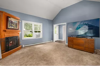 11 Blake St, Westborough, MA 01581 - Photo 8