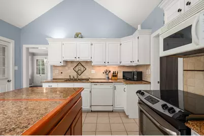 11 Blake St, Westborough, MA 01581 - Photo 4