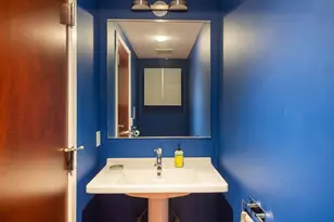 10 Newell St, Cambridge, MA 02140 - Photo 8