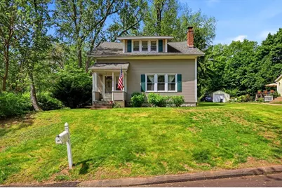 40 Fairview St, East Longmeadow, MA 01028 - Photo 2