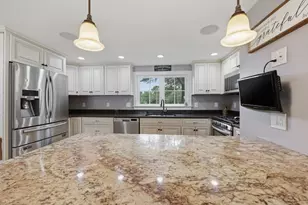 5 Laclede Ave, Framingham, MA 01701 - Photo 14