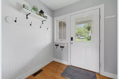 5 Laclede Avenue, Framingham, MA 01701 - Photo 4