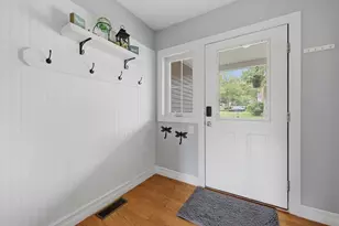 5 Laclede Ave, Framingham, MA 01701 - Photo 4