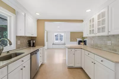 14 Raymond Rd, Chelmsford, MA 01824 - Photo 10