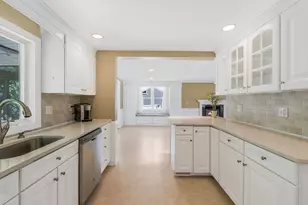 14 Raymond Rd, Chelmsford, MA 01824 - Photo 10