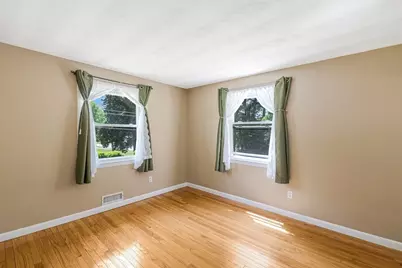 14 Raymond Rd, Chelmsford, MA 01824 - Photo 14