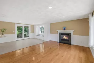 14 Raymond Rd, Chelmsford, MA 01824 - Photo 4
