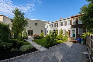 8 Bolton Pl, Boston, MA 02129 - Photo 28