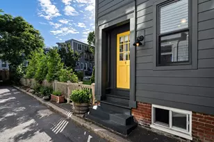 8 Bolton Pl, Boston, MA 02129 - Photo 1