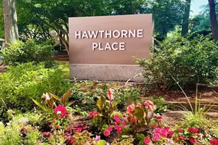 2 Hawthorne Pl, Boston, MA 02114 - Photo 28