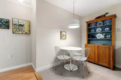 2 Hawthorne Pl #5M, Boston, MA 02114 - Photo 6