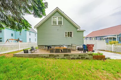 33 Olive St, Revere, MA 02151 - Photo 24
