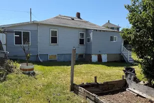 576 Sea St, Quincy, MA 02169 - Photo 1