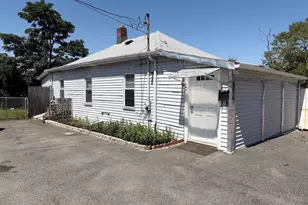 576 Sea St, Quincy, MA 02169 - Photo 2